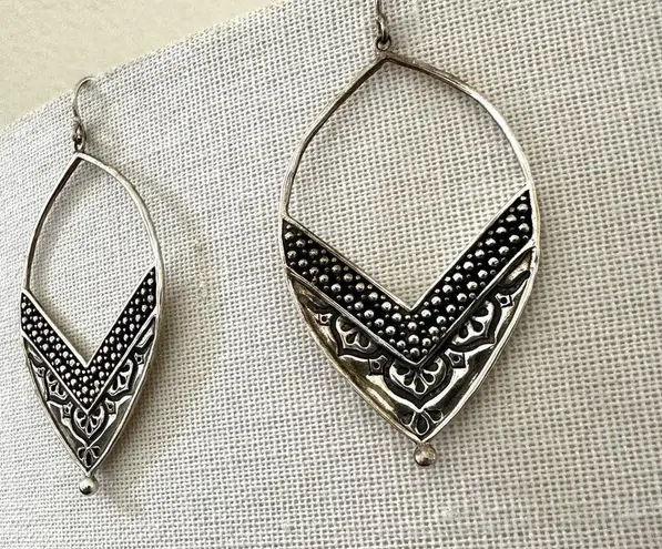 Silpada Siplada Sterling silver etched earrings