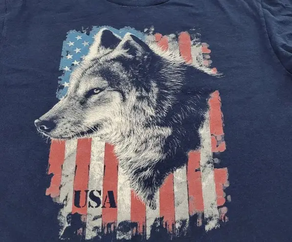 Delta Pro Weight T-Shirt Size Large L America American Flag Graphic Tee Wolf Tee Nature Tee