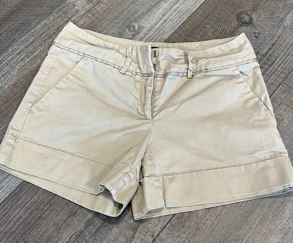 New York & Company Khaki Tan Cuffed Shorts Size 2