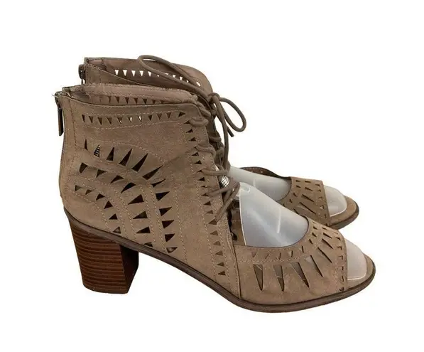 breckelle's Women’s Gabby 11 Laser Cut Stack Lace Up Heels Beige Size 10 Sk2688