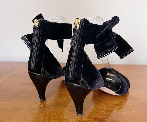 Chloé Chloe • Chris Bow Sandals heels black velvet ankle tie patent leather open toe