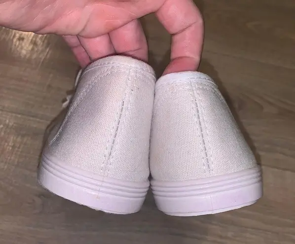 Anthony Richards Essentials by Kelly Slip On Sneakers Pure White