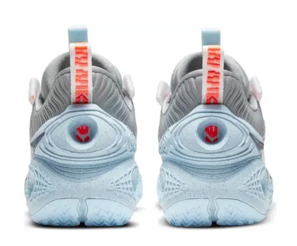 Nike NIB  Cosmic Unity Basketball Shoes