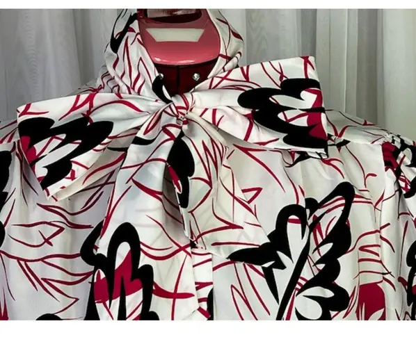kitten bow blouse abstract leaves red black 1980s Size 12