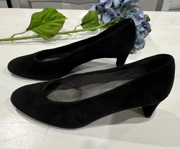 Elie Tahari Black Leather Pointed Toe Stiletto Heel Pumps Size 38