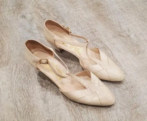 Salvatore Ferragamo Beige Leather Heels Made in Italy