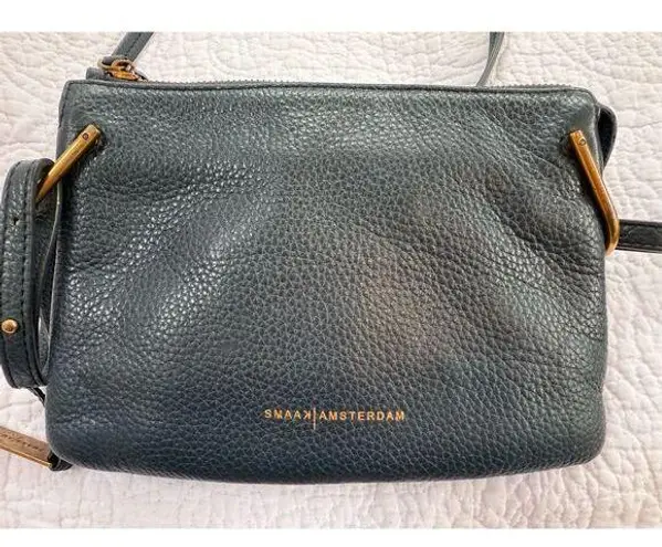 Smaak Amsterdam Yuna Crossbody Bag Blue Leather Scandanavian Minimalist Luxury