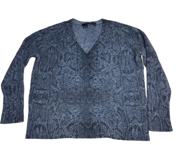 360 Cashmere  Gray Sydney Reptile-print Crew Neck sweater-XS