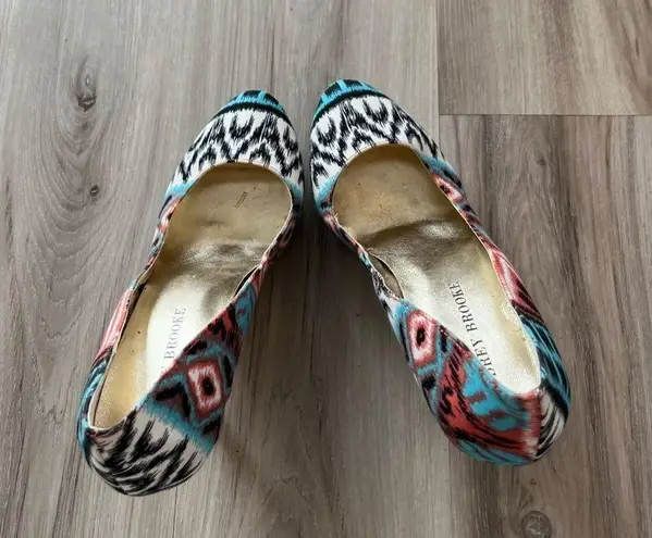 Audrey Brooke  7.5 Colorful Wooden Heel Pumps