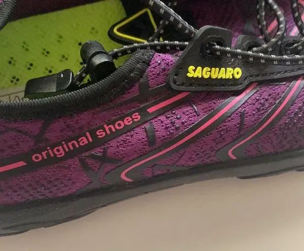 NWOB Saguaro Dive IV outdoor sports pool ocean water shoes, size 8