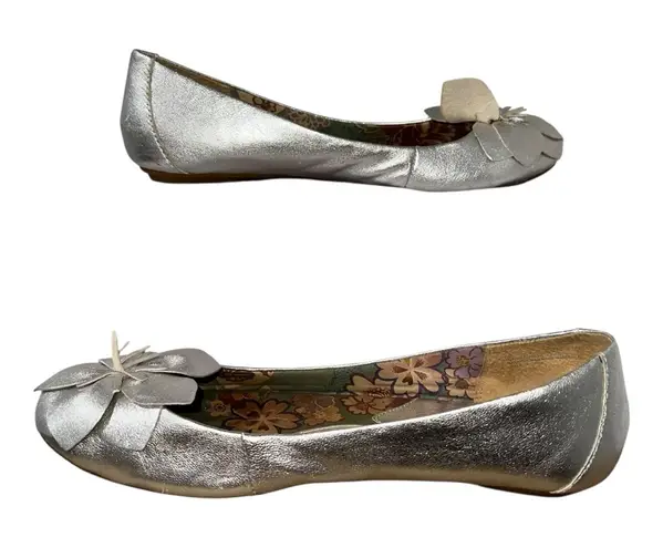 EUC B.O.C. Silver Metallic Embellished Ballet Flats