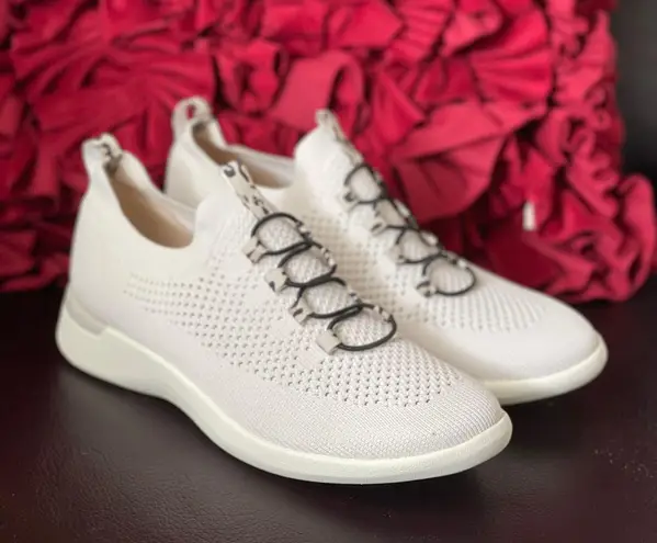 Life Stride Brand new women’s Accelerate sneaker size 6.5 BNWOX