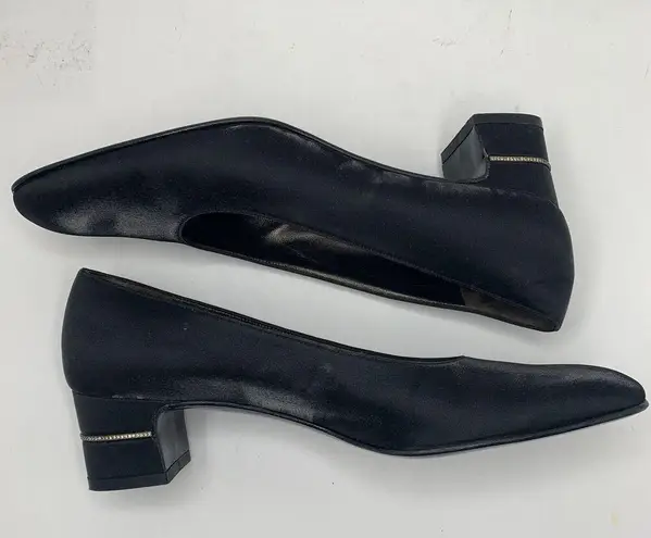 Salvatore Ferragamo Vintage Ferragamo Size 7 AAAA Pumps Heels Black Satin Bling Closed Toe Women’s