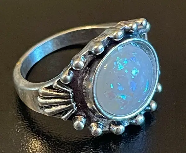 Round simulated opal silver plated ring size 6.5