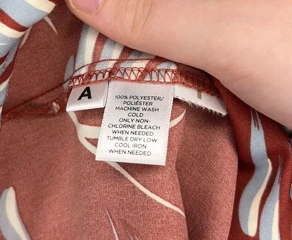 Loft Women’s  dark rust red with blue long sleeve blouse careewear work novelty - Image 6