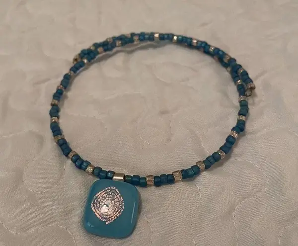 Women’s Bead Costume Necklace Beaded Blue Glass Choker