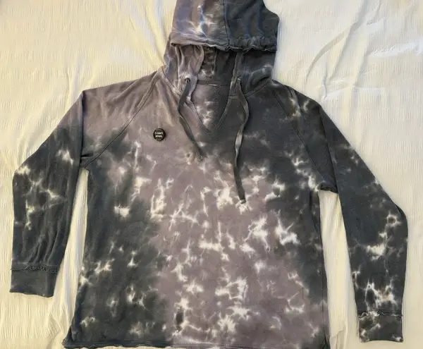 Blue Gray White Tie Dye XL Women's Hoodie with "I can't even" pin black white