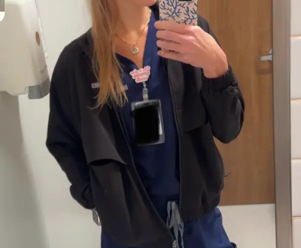 FIGS  Sydney Scrub Jacket Black - Image 4