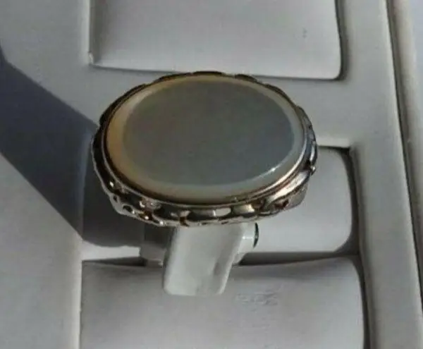 Sterling Silver Silver Size 9 Ring With Wide Mother of Pearl