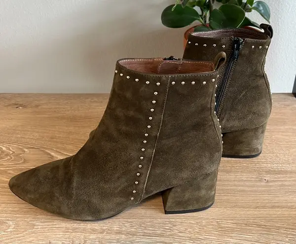 Wonders Olive Suede Studded Block Chunky Heel Boots, 6.5 Green