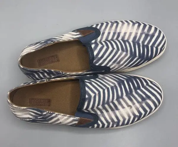 Olukai  Shoes Womens 7 Pehuea Pai Slip On Sneakers Blue White Canvas Stripe Low