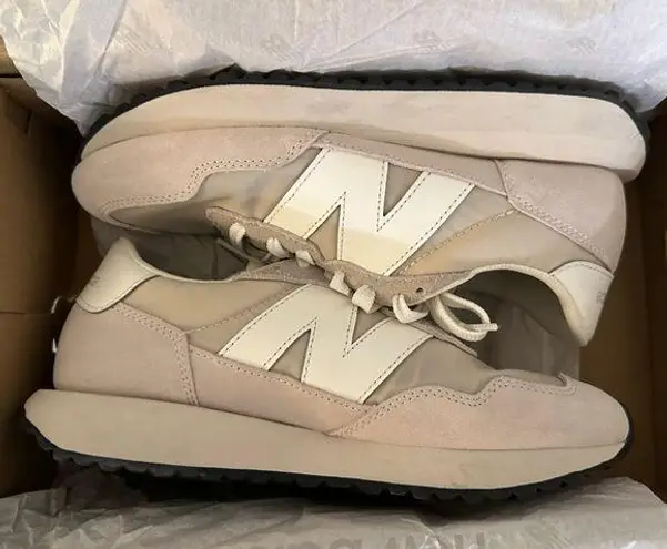 New Balance  237 Shoes - White/Beige - Size 7.5