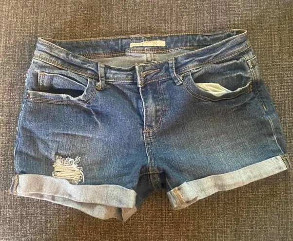 Forever 21 Blue Denim distressed booty shorts 