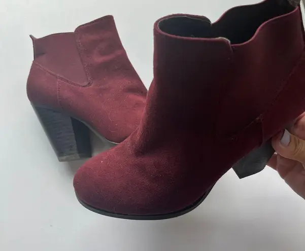 Call it spring Burgundy Vegan Suede Booties Round Toe Block Heel Chelsea Boots Red Size 7