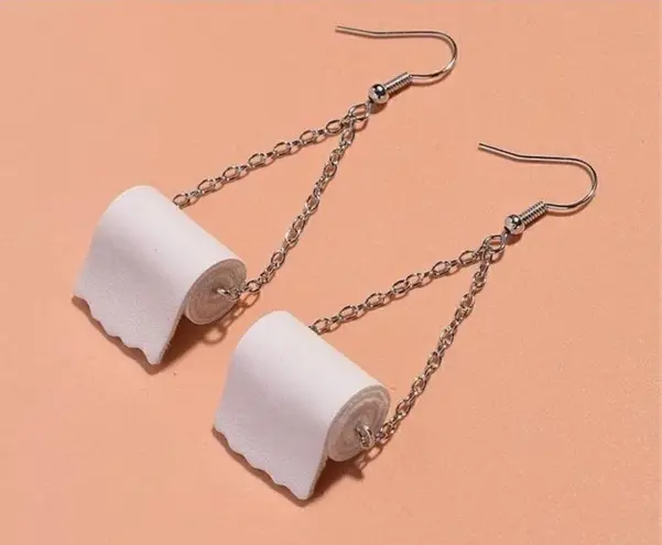 Creative Novelty Realistic Toilet Paper Roll Dangle Earrings humor Gag gift White