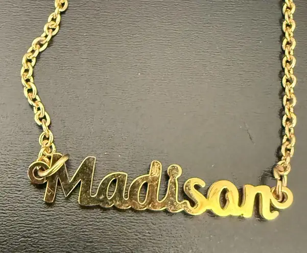 Marina De Buchi MDB Gold-tone Personalized Name “Madison” Pendant Necklace 3g.