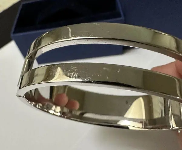 Swavorski Swarovski Crystal Cuff Bracelet Silver Tone 6 3/4 Inch With Original Box