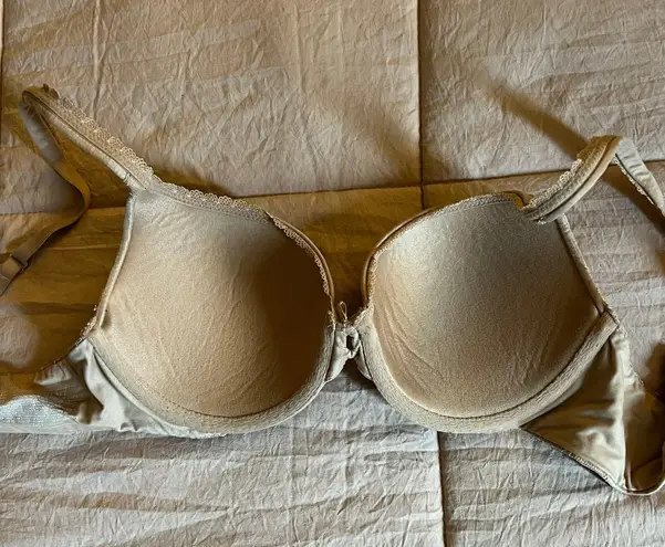 Victoria's Secret  Nude Push Up Bra