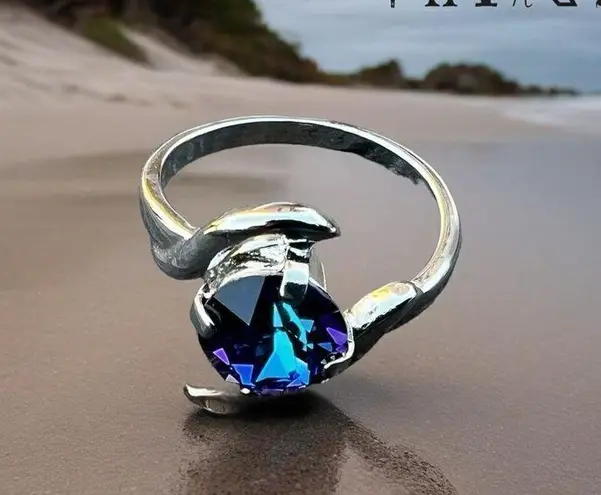 Sparkly ring made with blue/purple Swarovski crystal size 7.5 Silver