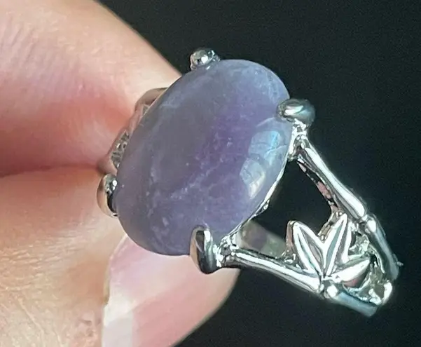 Amethyst Oval purple S925 silver ring size 9