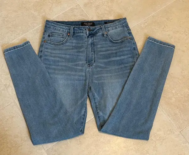 Judy Blue Women's Skinny Fit Blue Jeans Size 31