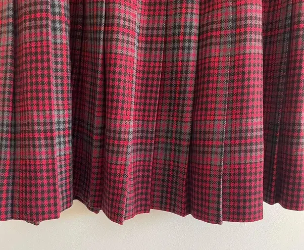 Vintage Red Plaid Pleated Knee High School Girl Skirt Size 10