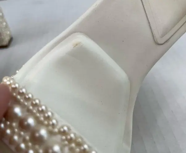 ALDO Lulu White Block Heel Ankle Strap Pearl Embellished Platform Sandals Size 7