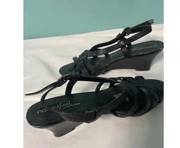 Natural Soul Naturlalizer Women's Black T-strap 7W Ankle Strap Wedge S-277