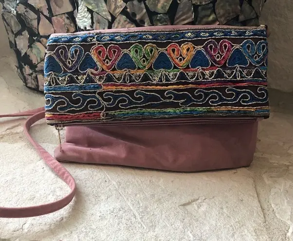 Beya embroidery/sequins clutch/crossbody Pink