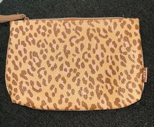 Ipsy Cheetah print bag BOGO