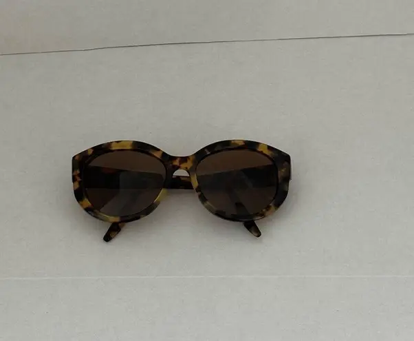 BARTON PERREIRA PATCHETT Sunglasses. No case. Brown