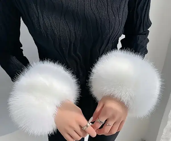 White Elegant Faux Fur Cuffed Sleeve Arm Warmers