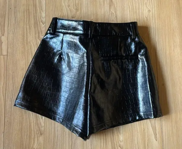 Noli Black High Waist Shorts Sleek Faux Leather