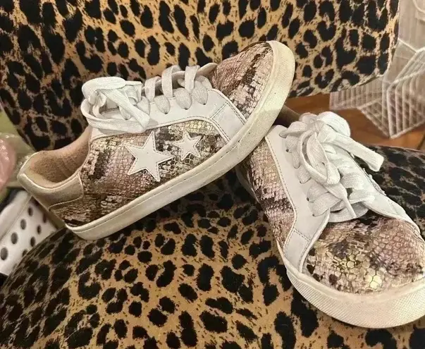Soda White and Gold Sneakers