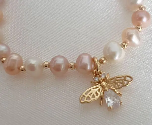 Gold Plated bumblebee charm Pearl Bracelet Stainless Steel Womens Jewelry White