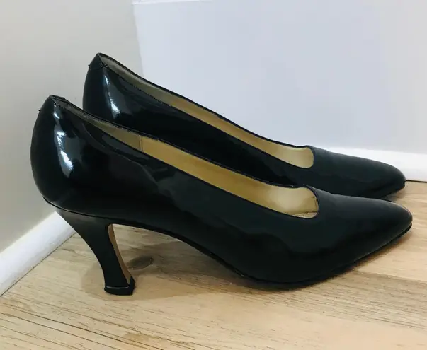 Sesto Meucci  of florence black patent heels sz 9