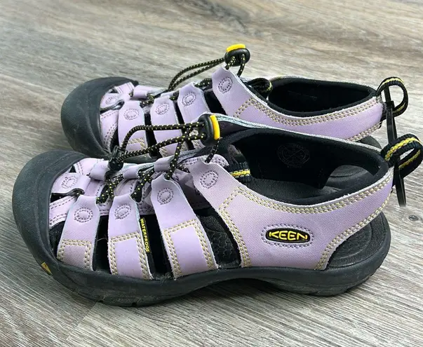 Keen Waterproof Sandals Size 5