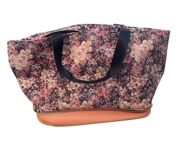 💕 2 For $10 NWOT No Brand Floral Weekender Tote Bag