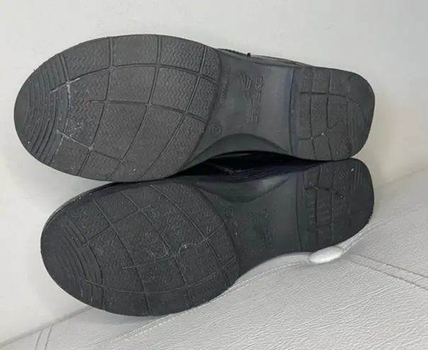 Dansko Professional Tooled Clog Black Size 37 US 6.5