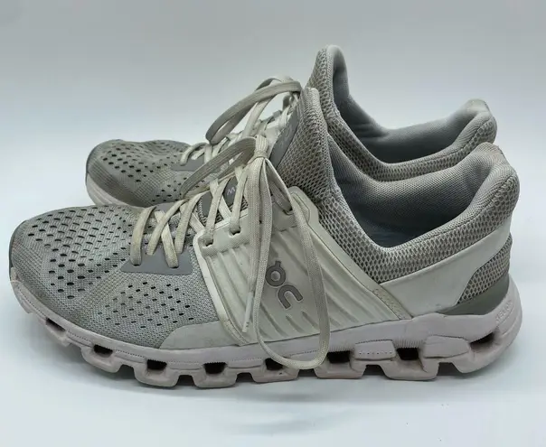 On Cloud Women's size 8.5 White Gray Cloudswift Running Shoes